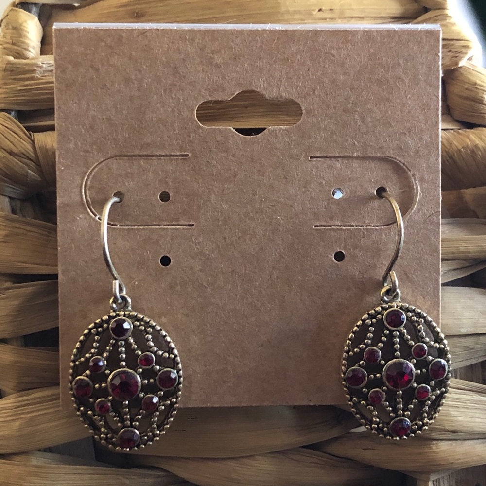 Vintage Monet red stone gold tone drop earrings